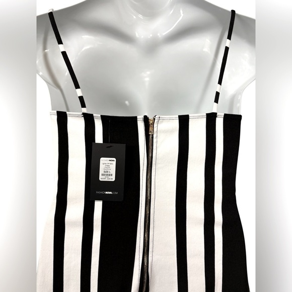 Fashion Nova, Striped Bodycon Dress, Large, Black & White - Picture 8 of 10
